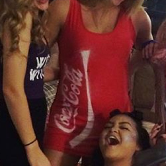 Rum and Coke Couples Halloween Costume - Picture 4 of 4